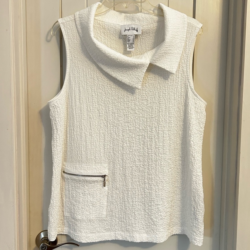 Joseph Ribkoff Cream Textured Sleeveless Top with Zip Pocket Size 12 - Picture 2 of 8